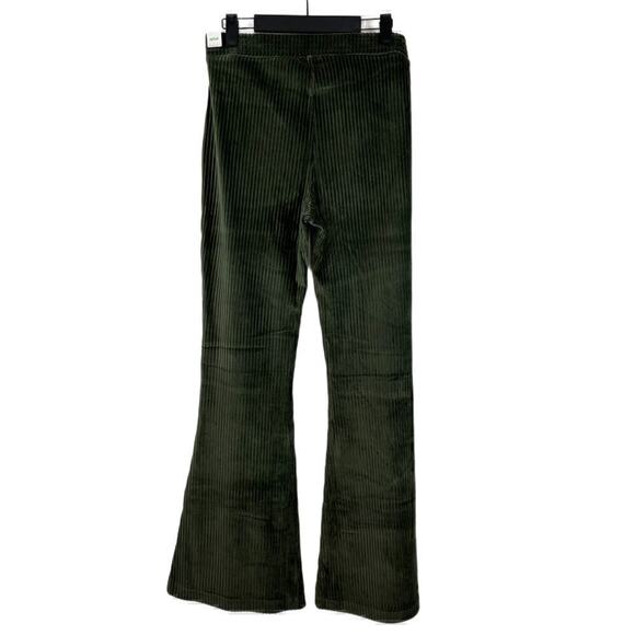 NWT Aerie Hi-Rise Groove-On Green Velour High Waisted Flare Pants Size Medium - Picture 3 of 7